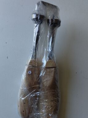 Wooden Shoe Stretchers - Pair in Natural Wood